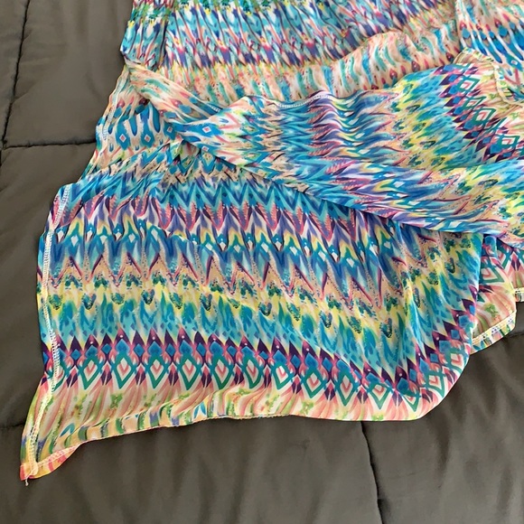 Colorful cover up - Picture 4 of 4